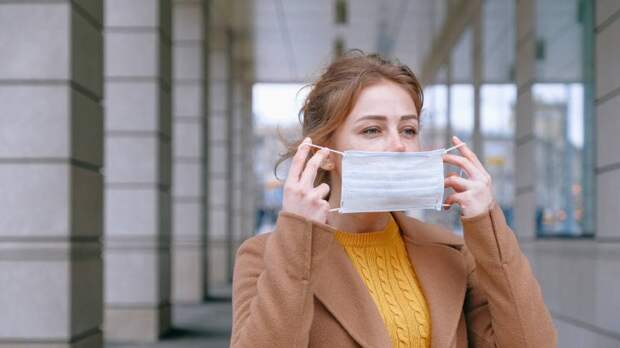 Инфекционист Тимаков: пик заболеваемости COVID-19 в России придется на февраль