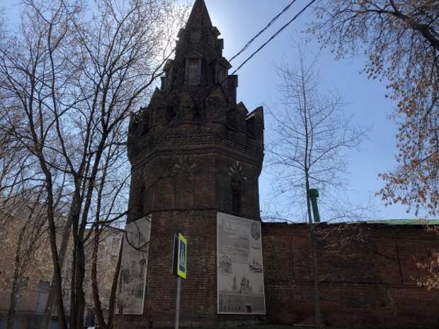 Памятники