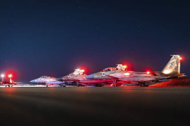 ЦАХАЛ начал наносить удары по пусковым площадкам "Хезболлы" в Ливане