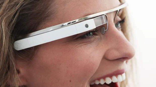 Google Glass будет управляться морганием глаз