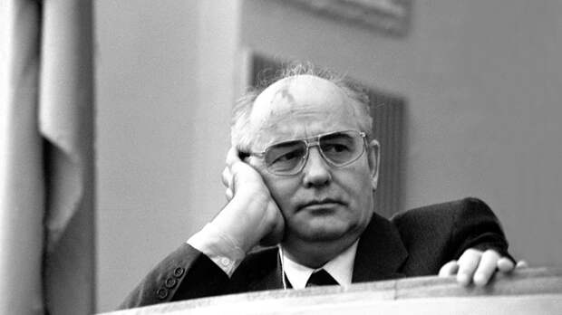 "Похоронил мою и твою Родину": Писатель призвал посадить Горбачева за развал страны и "геноцид русского народа"