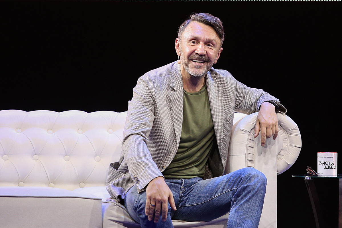 Шнуров рассказал о жизни без алкоголя
