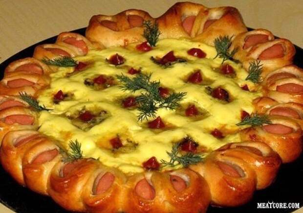 пицца с сосисками