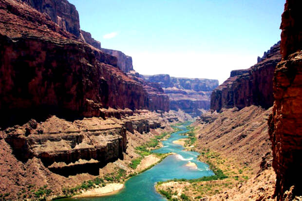 ГрандКаньон Колорадо США. Вниз не смотреть. Самые глубокие каньоны планеты. Фото с сайта NewPix.ru
