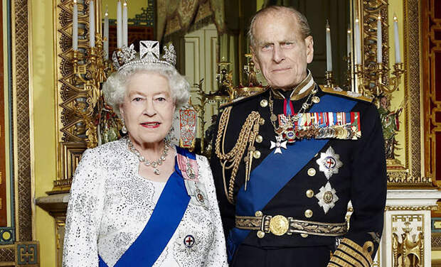 Британскую королевскую семью обвиняют в мошенничестве из-за завещания принца Филиппа