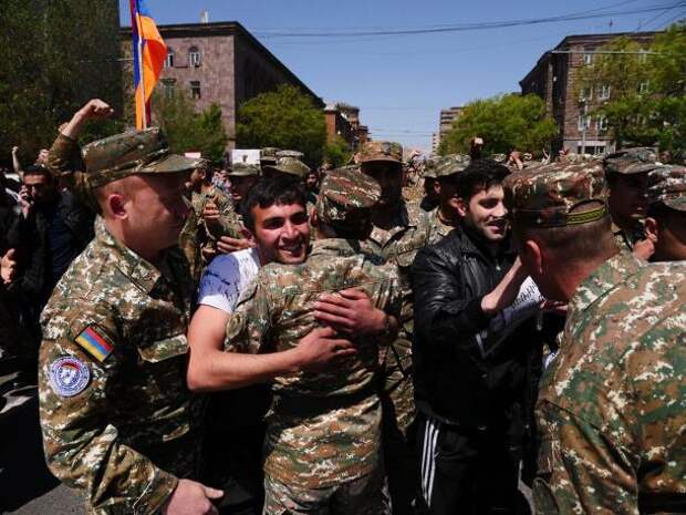 Протесты в Армении. Саргсян ушёл в отставку. Как это было. Фоторепортаж | Продолжение проекта «Русская Весна»