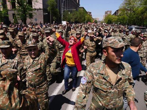 Протесты в Армении. Саргсян ушёл в отставку. Как это было. Фоторепортаж | Продолжение проекта «Русская Весна»