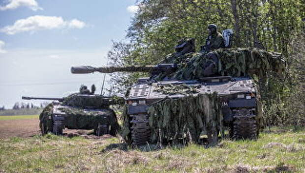 Силы обороны Эстонии совместно с союзниками НАТО во время военных учений Весенний шторм-2017 в Эстонии. 23 мая 2017