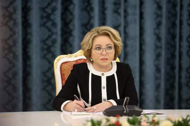 Матвиенко заявила, что РФ пока не с кем вести переговоры по Украине
