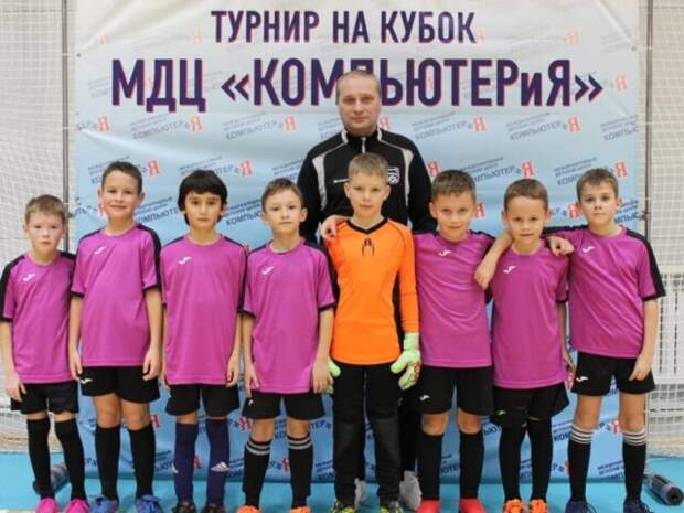 Нелидовские футболисты стали бронзовыми призерами регионального турнира