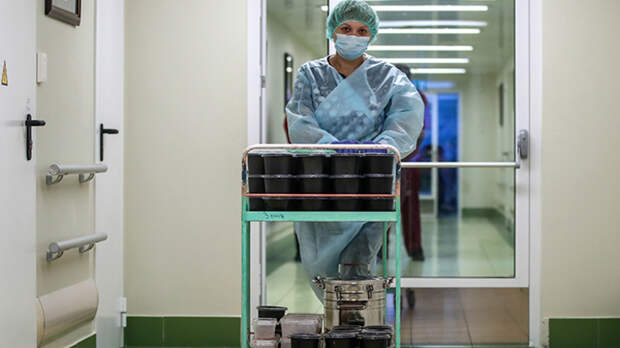 "Стынет кровь в жилах": Как жена прокурора "накормила" за 26 рублей больных и ей ничего не было