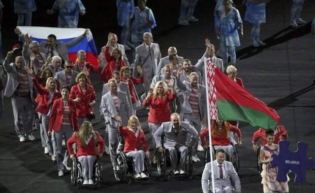 МПК расследует инцидент с флагом РФ на открытии Паралимпиады