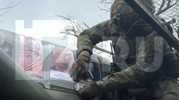 «Продолжаем их дело»: российские артиллеристы на СВО берут с собой портреты дедов и прадедов