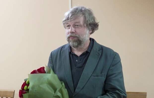 Средства связи археолога Бутягина остались под арестом по запросу Украины