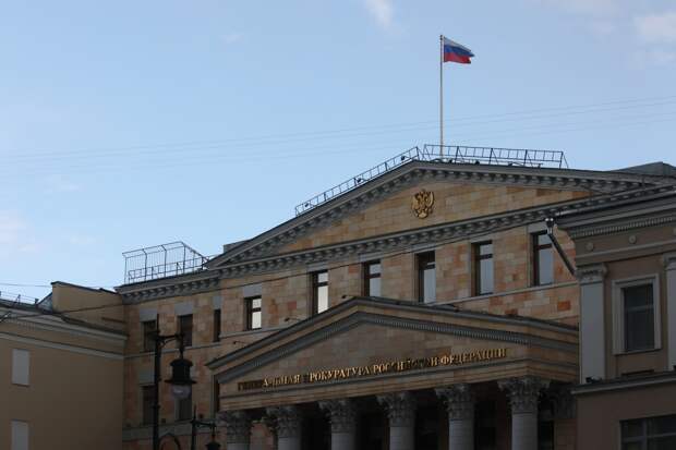 У экс-замглавы Минтранса захотели забрать 15 иномарок