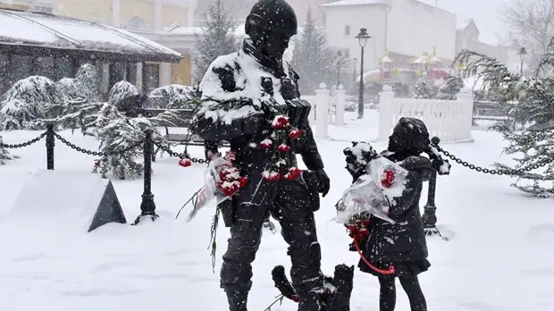 Обливший памятник «вежливым людям» приехал в Крым из Киева