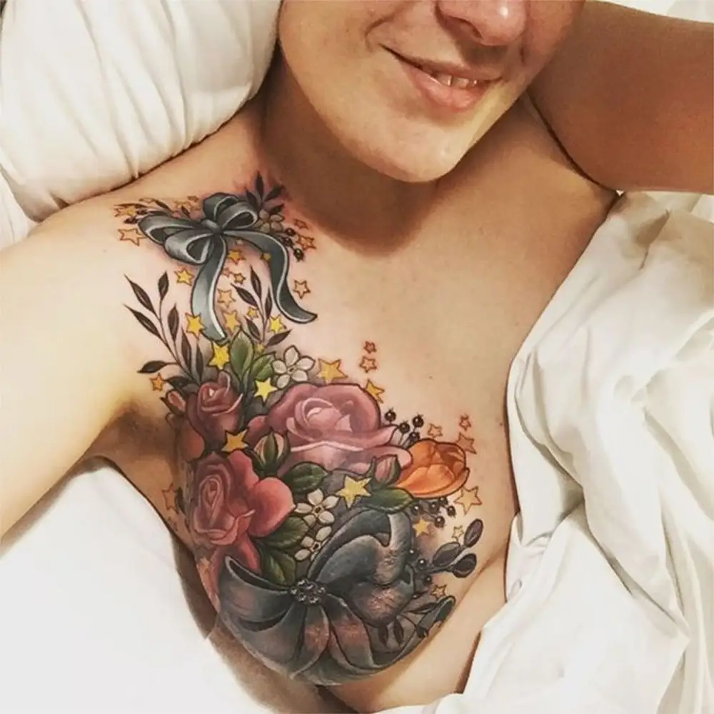татуировки для груди у женщин фото 3