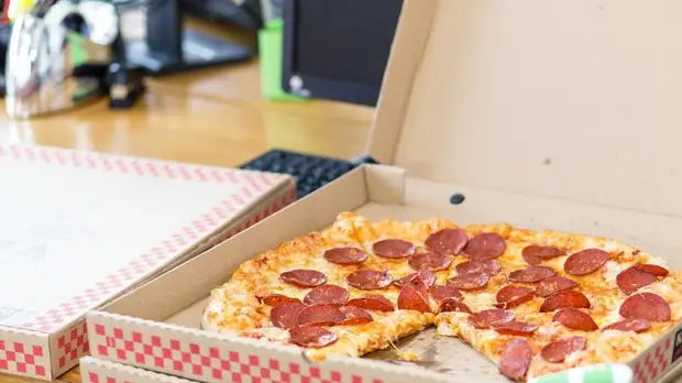 Диетолог Жиляев рассказал о рационе питания для офисных сотрудников