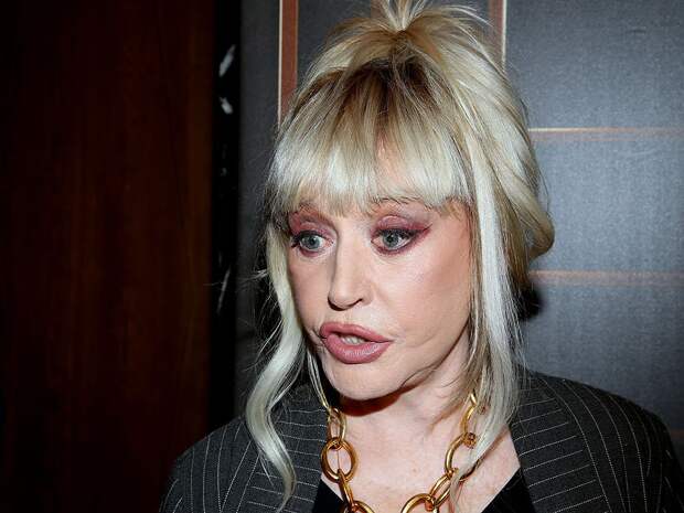 В СМИ заговорили о болезни Аллы Пугачёвой, которая хрипит и еле разговаривает