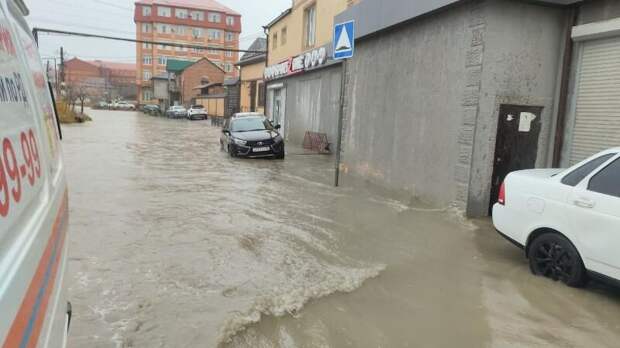 В Дагестане из-за сильных ливней без света остались более 500 тыс. абонентов