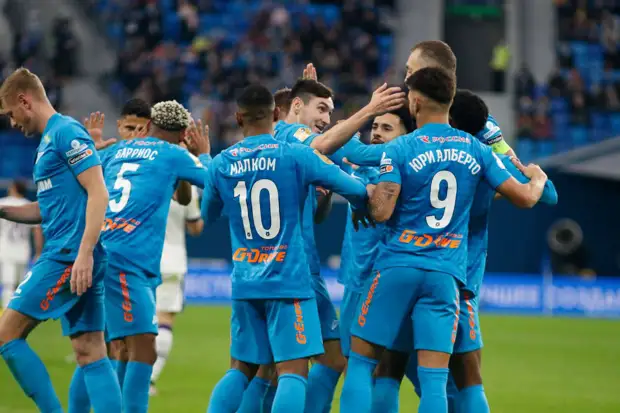 Букмекеры назвали «Зенит» фаворитом матча против «Краснодара»