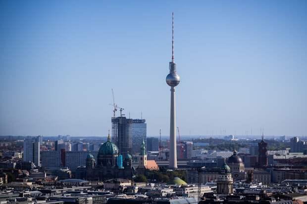 МИД РФ призвал россиян воздержаться от поездок в ФРГ без крайней необходимости