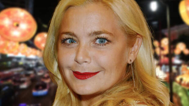 «Толстуха» и «красавец»: Ирина Пегова показала обручальное кольцо и вызвала гнев Сети