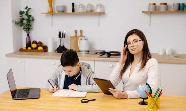 Давай уйдем со школьного двора? Психологи объяснили, что такое анскулинг