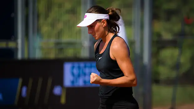 Грачёва победила Младенович во втором круге US Open, отыграв четыре матчбола