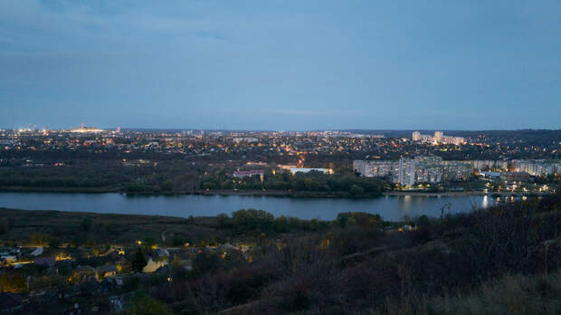 В Молдавии выявлен новый разлив нефтепродуктов на пограничном с Украиной Днестре