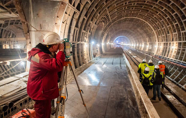 Собянин отметил темпы строительства северо-восточного участка БКЛ метро