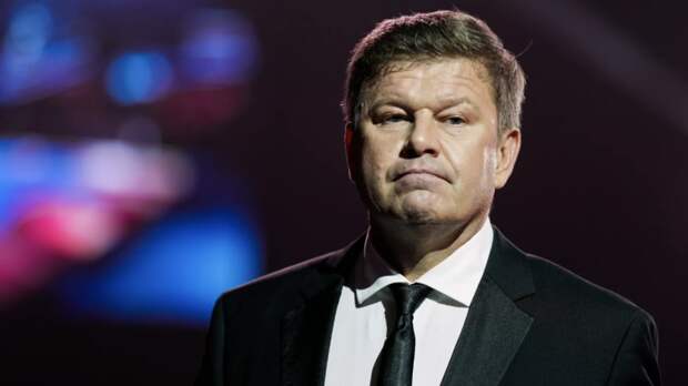 Губерниев: дисциплинарный комитет КХЛ должен разобрать ситуацию с Разиным и журналистом