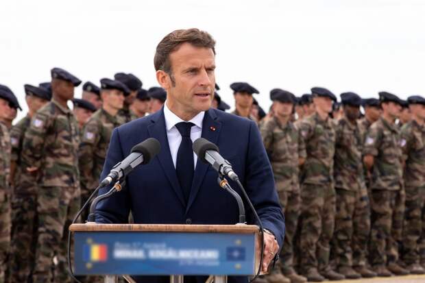 Макрон призвал страны «не быть вассалами» и захотел создать коалицию против США и Китая