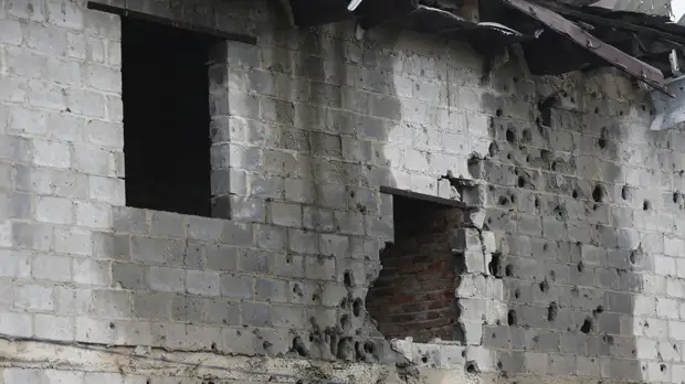 Жители села Николаевка в ЛНР рассказали о сильных обстрелах