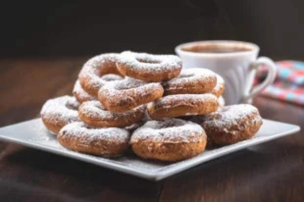 Чашка какао, горка пончиков. Готовим согревающий перекус в холодный день