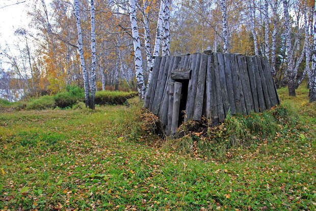 Жилая землянка