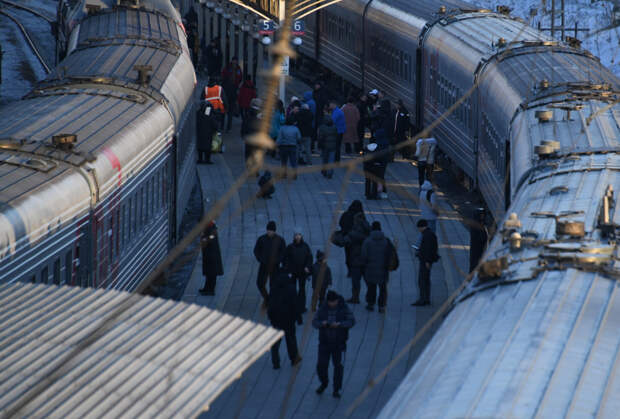 Три пассажирских поезда задержались из-за схода вагонов в Ульяновской области