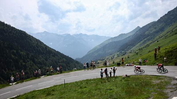 Tour de France riders on the Col du Tourmalet stage