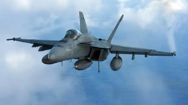 «Не хватает ресурсов»: Счётная палата США заявила о снижении боеготовности американской морской авиации