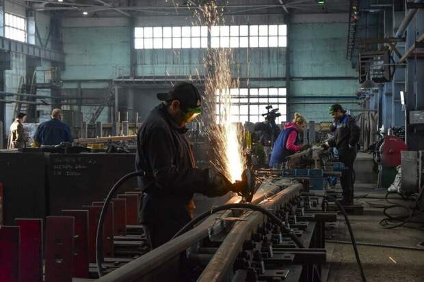 Министр промышленности и торговли Крыма назвал сдерживающий фактор для развития отрасли в регионе