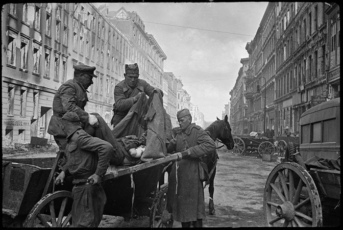 Берлин в последние дни Великой Отечественной войны (22 фото)