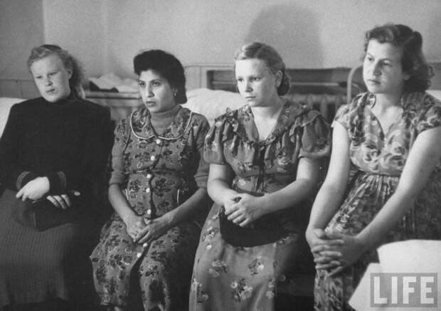 ByLarsen02 Москвички в 1956 году