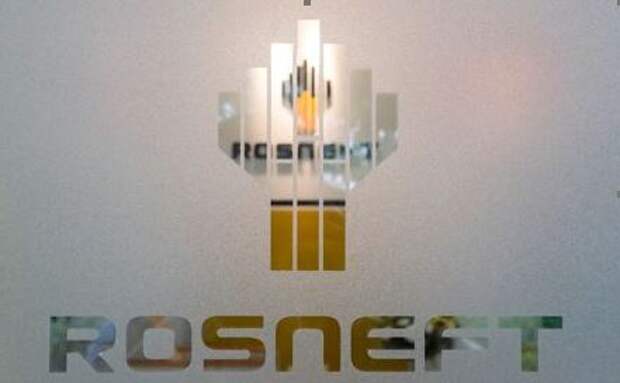 The logo of Russia's oil company Rosneft is pictured at the Rosneft Vietnam office in Ho Chi Minh City, Vietnam April 26, 2018. Picture taken April 26, 2018. REUTERS/Maxim Shemetov