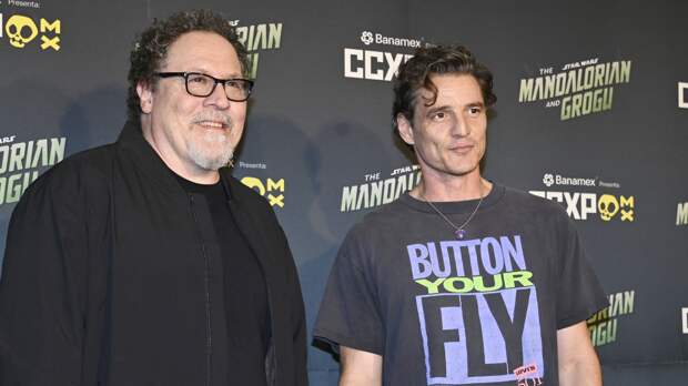 В сети обсудили внешность Педро Паскаля без усов