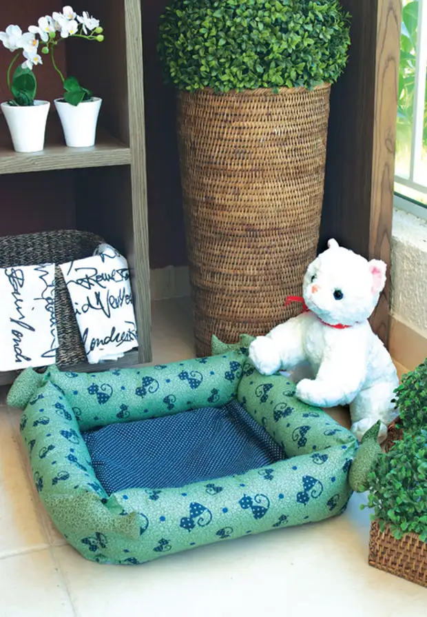 кроватка для кошки (484x700, 628Kb)