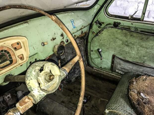 Гаражная находка: ранний "Запорожец" ЗАЗ-965 1961 года выпуска barn find, авто, автомобили, заз 965, заза, запорожец, олдтаймер, ретро авто