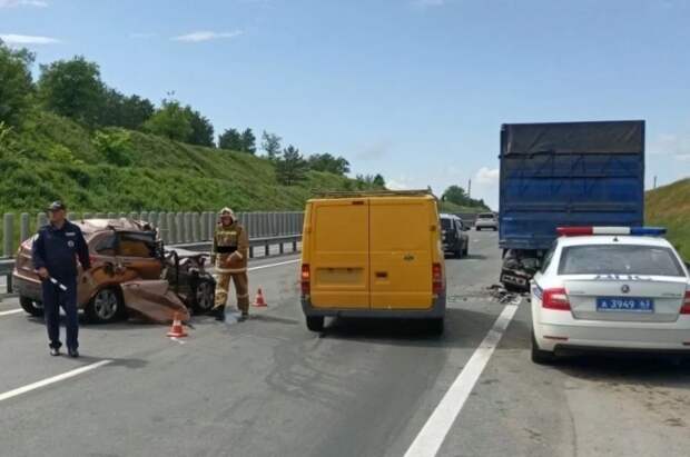 Пенсионерка погибла в ДТП со стоящим МАЗом на трассе в Самарской области