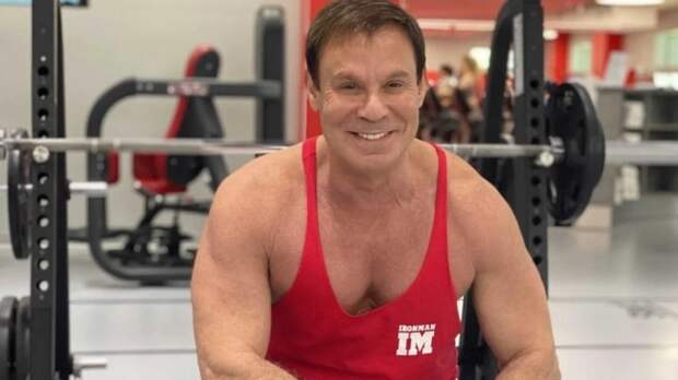 Юмориста Ефима Шифрина экстренно прооперировали из-за подозрения на рак