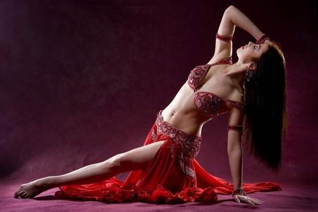 Танцевальный стиль belly dance стал культовым в России. 