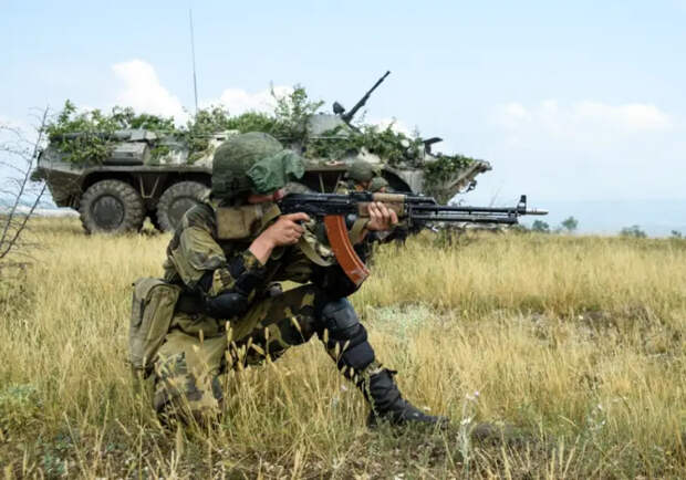 Украинский депутат: ВС РФ и РБ могут открыть второй фронт со стороны Белоруссии
